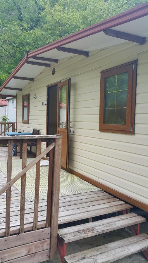 Hotel Bungalo Buzet Esterno foto